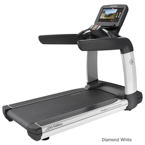 Life Fitness Platinum Club Series Treadmill With Discover SE3 HD Console